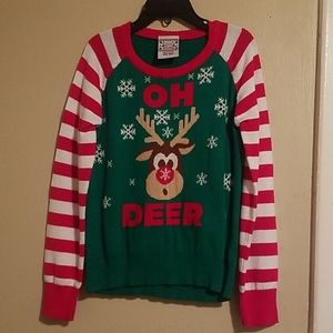 Holiday sweater 🎁